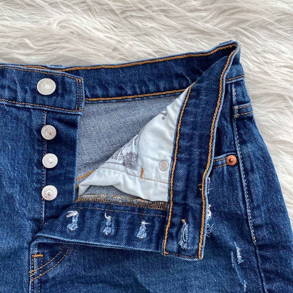 Levi’s | 501 Cut Off Denim Shorts - Picture 6 of 13